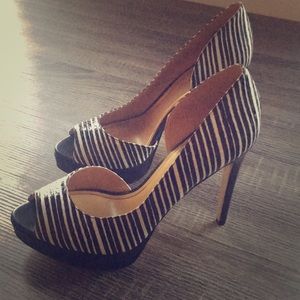 Enzo Angiolini Black & White Platform Pumps